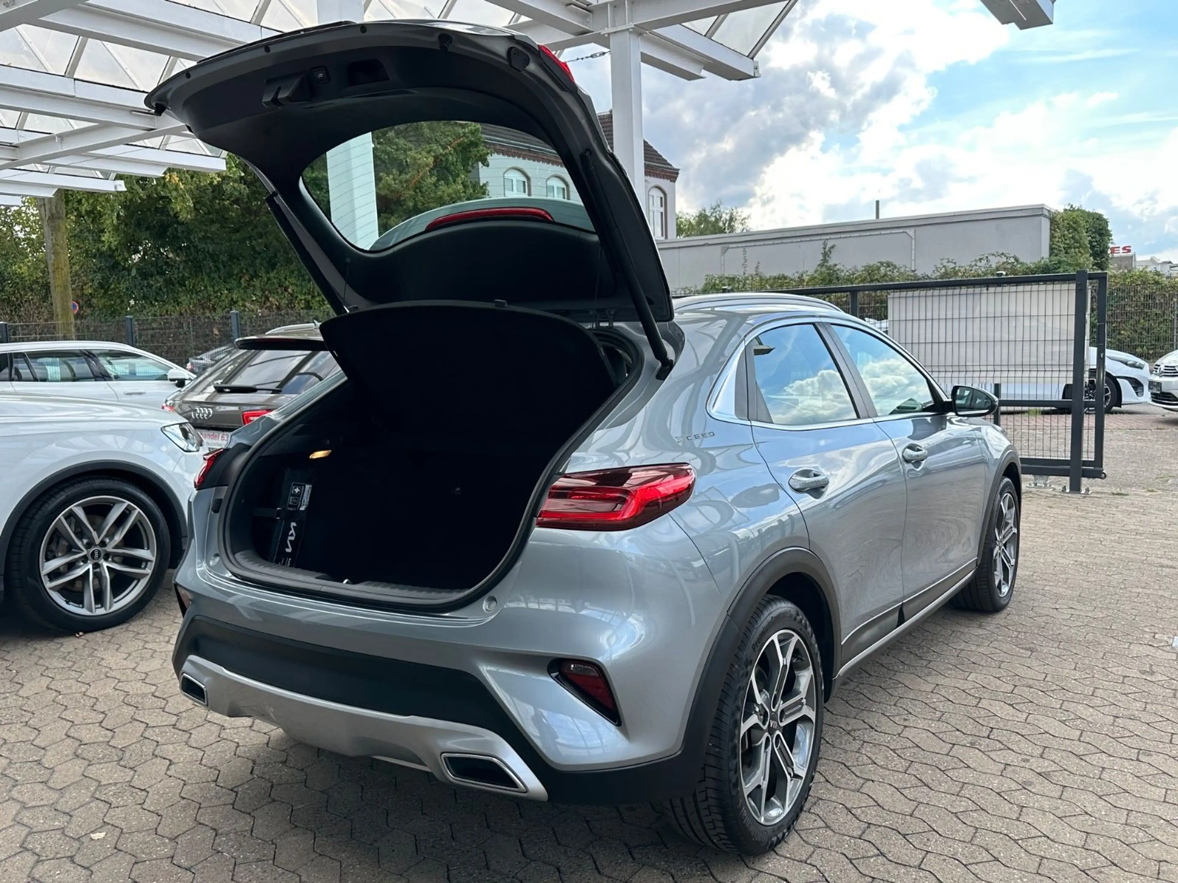 Kia XCeed Spirit*LED*R-Kamera*Ky-go*KlimaT*Sitzheizu — photo 15