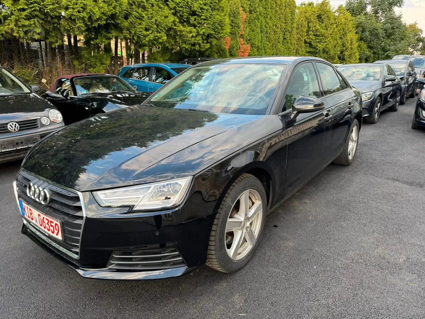 Audi A4 Lim. quattro basis Zwart - 1
