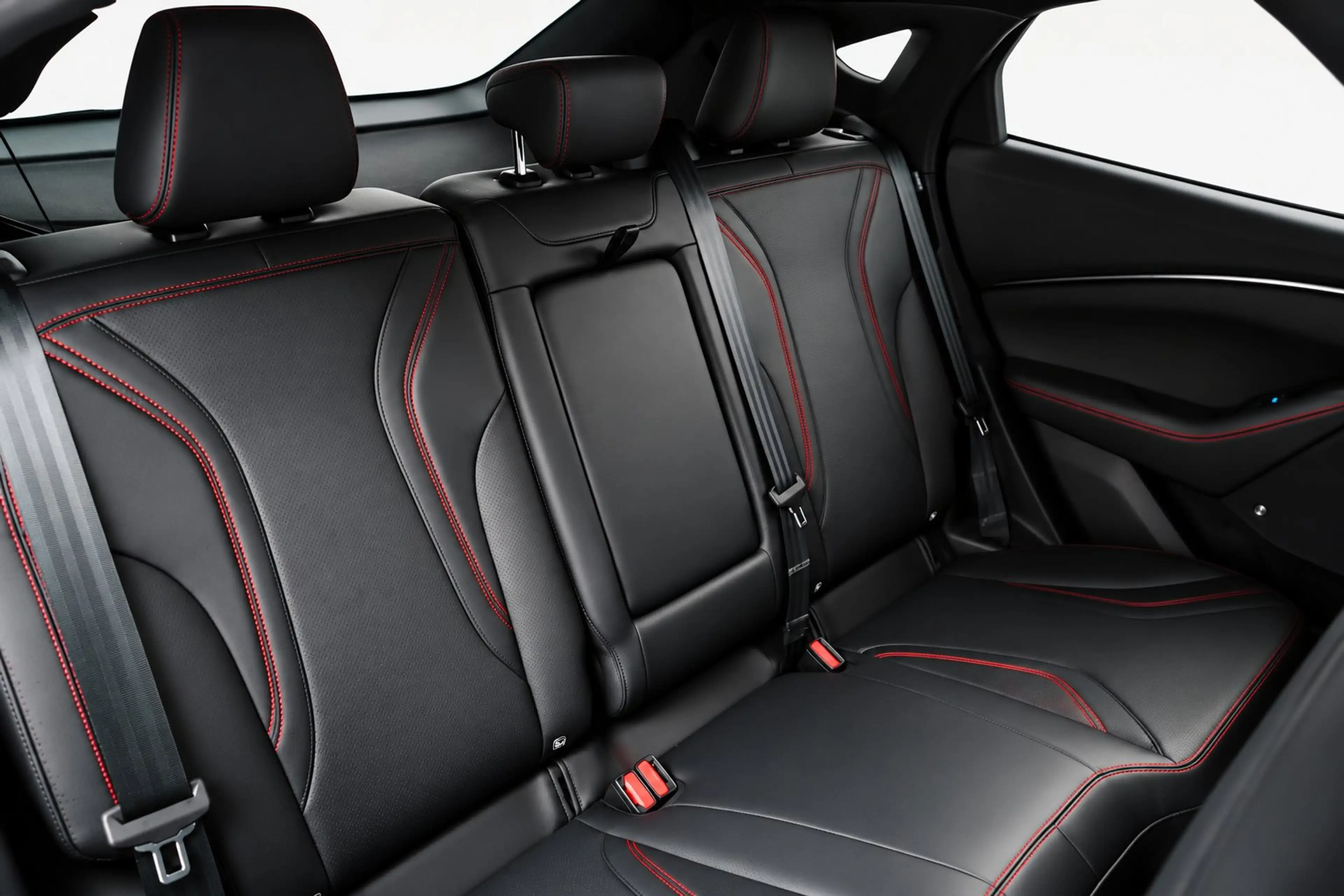 Ford Mustang Mach-E Extended AWD 98 kWh 351pk | Panoramadak | B&O Audi — photo 7