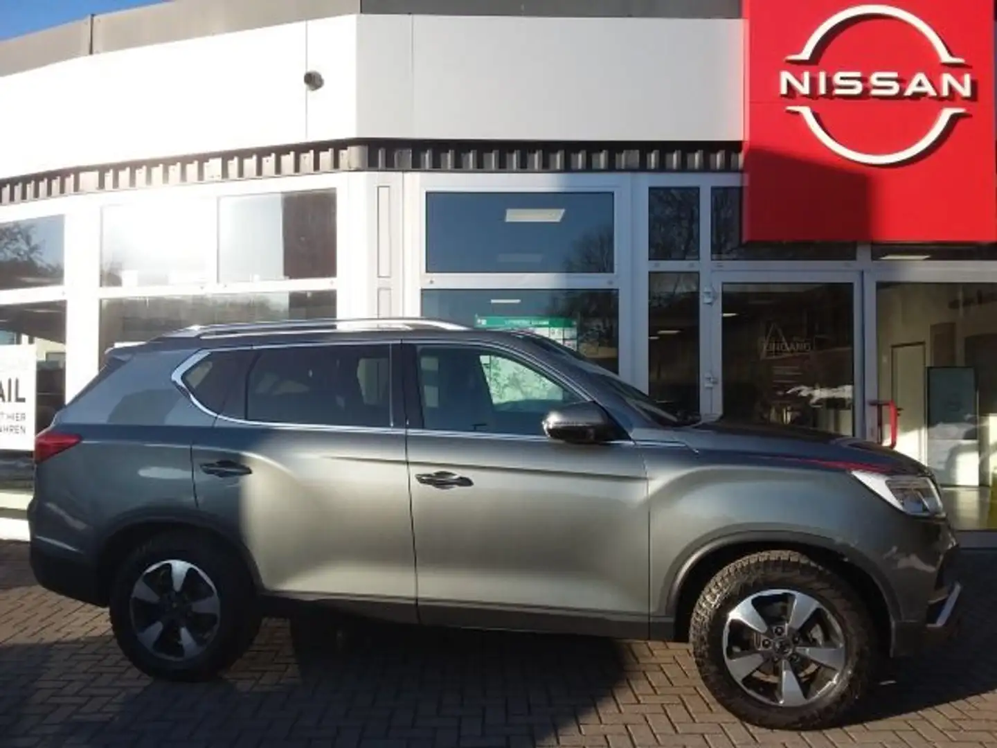 SsangYong Rexton Rexton Quartz 4x4 Grau - 2