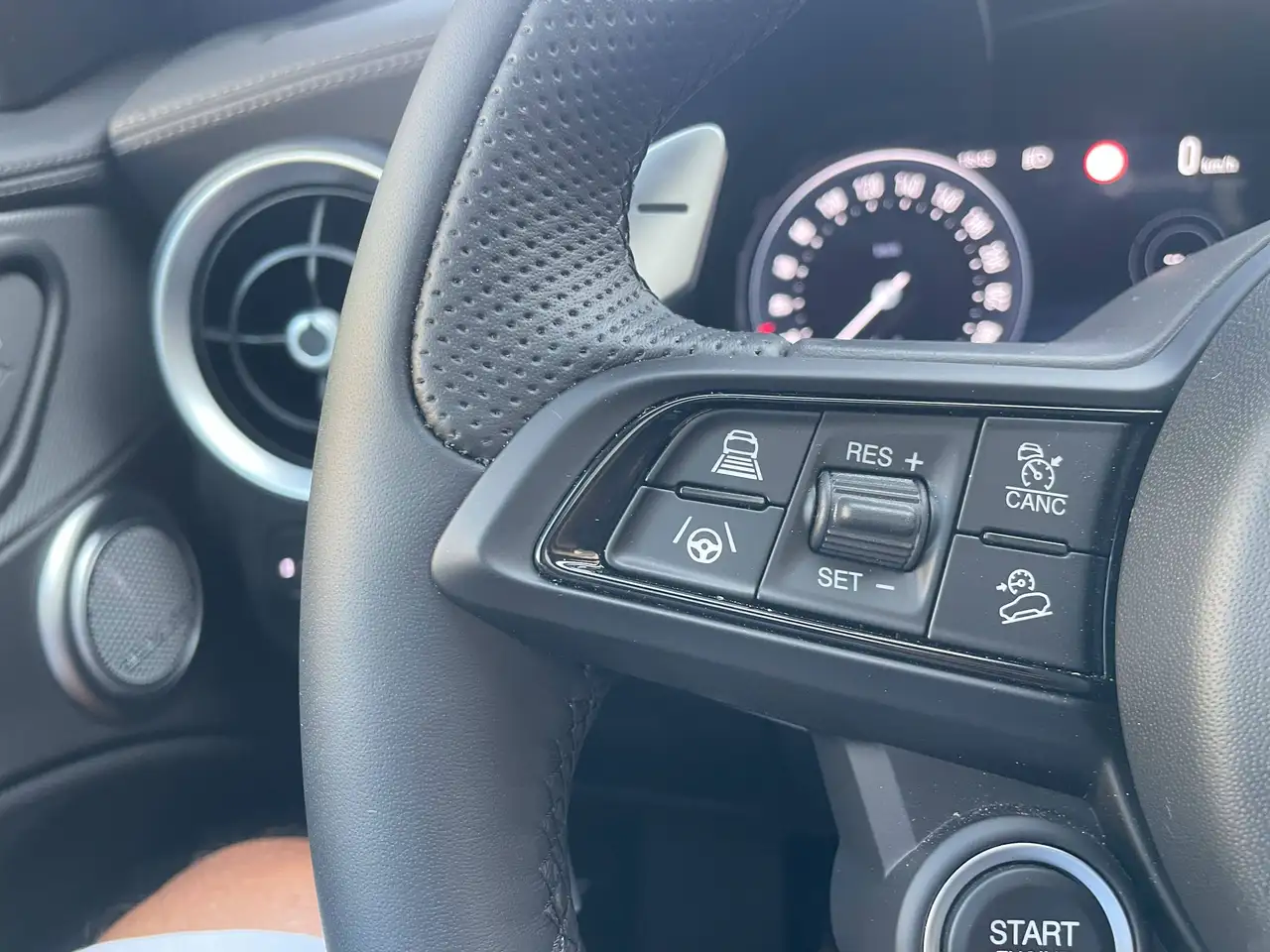 Alfa Romeo Stelvio 2023