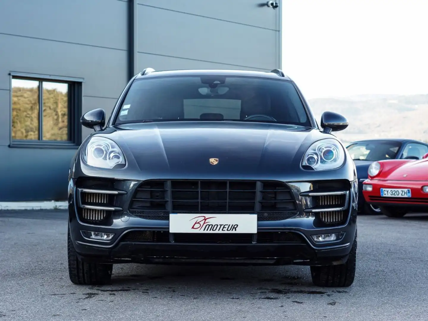Porsche Macan 3.6L TURBO PDK Grau - 2