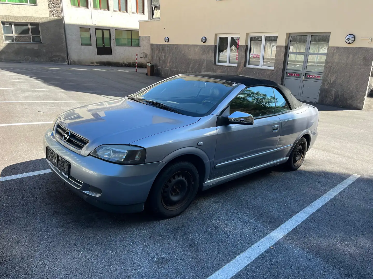 Opel Astra Astra Cabrio Bertone 1,6 16V Bertone Silber - 1
