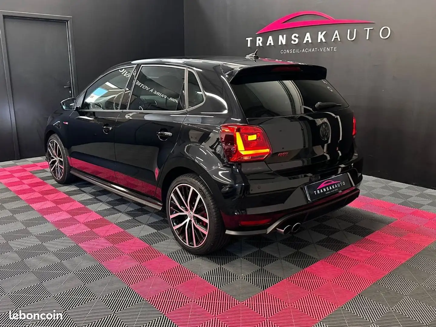 Volkswagen Polo 1.8 tsi 192 bmt dsg7 gti suivi complet révision à jour Schwarz - 2