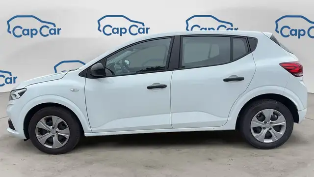 Dacia Sandero view 2