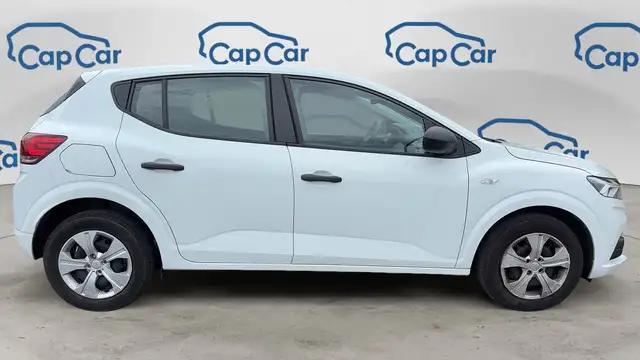 Dacia Sandero view 4
