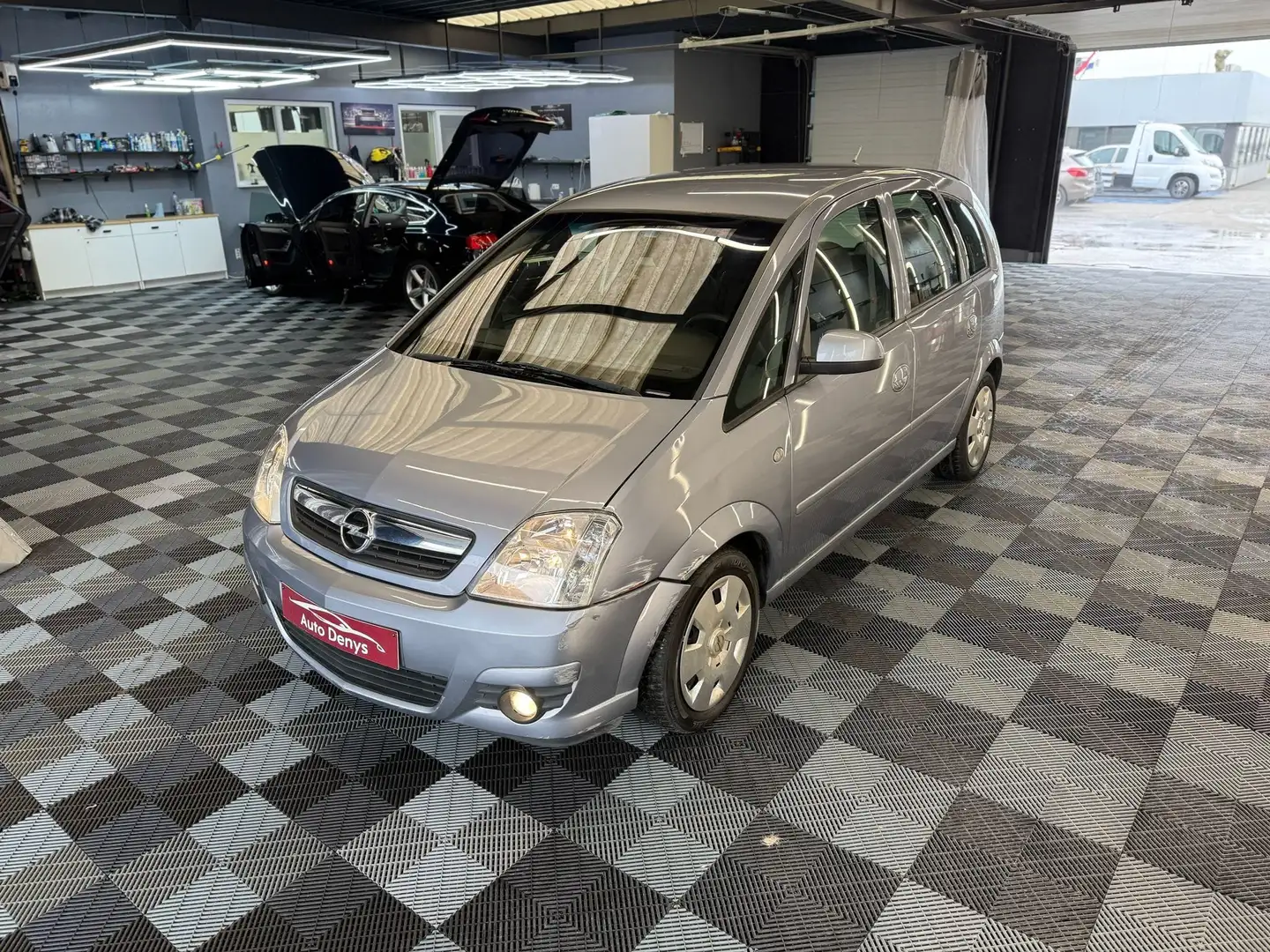 Opel Meriva 1.4i benzine bj. 11/2008 94000km 1ste eig. Airco Gris - 1