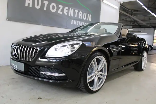 Mercedes-Benz SLK 200 Panorama/SHZ/Leder/Xenon/PDC/Airscarf