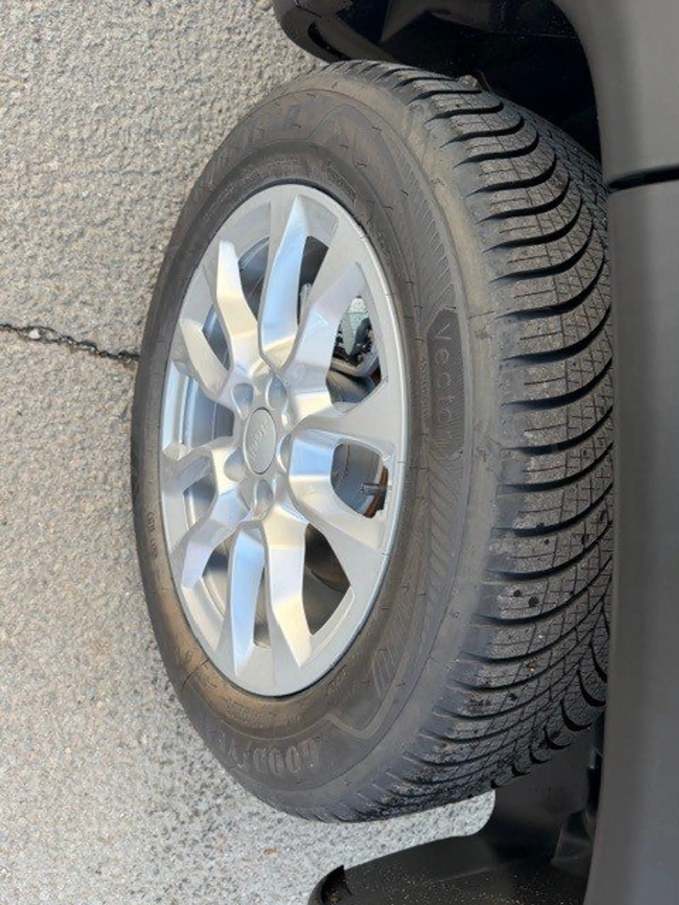 Jeep Compass *CAR PLAY*GPS*KEY LESS GO* 1.5 BENZ 130 PK MHEV — photo 15