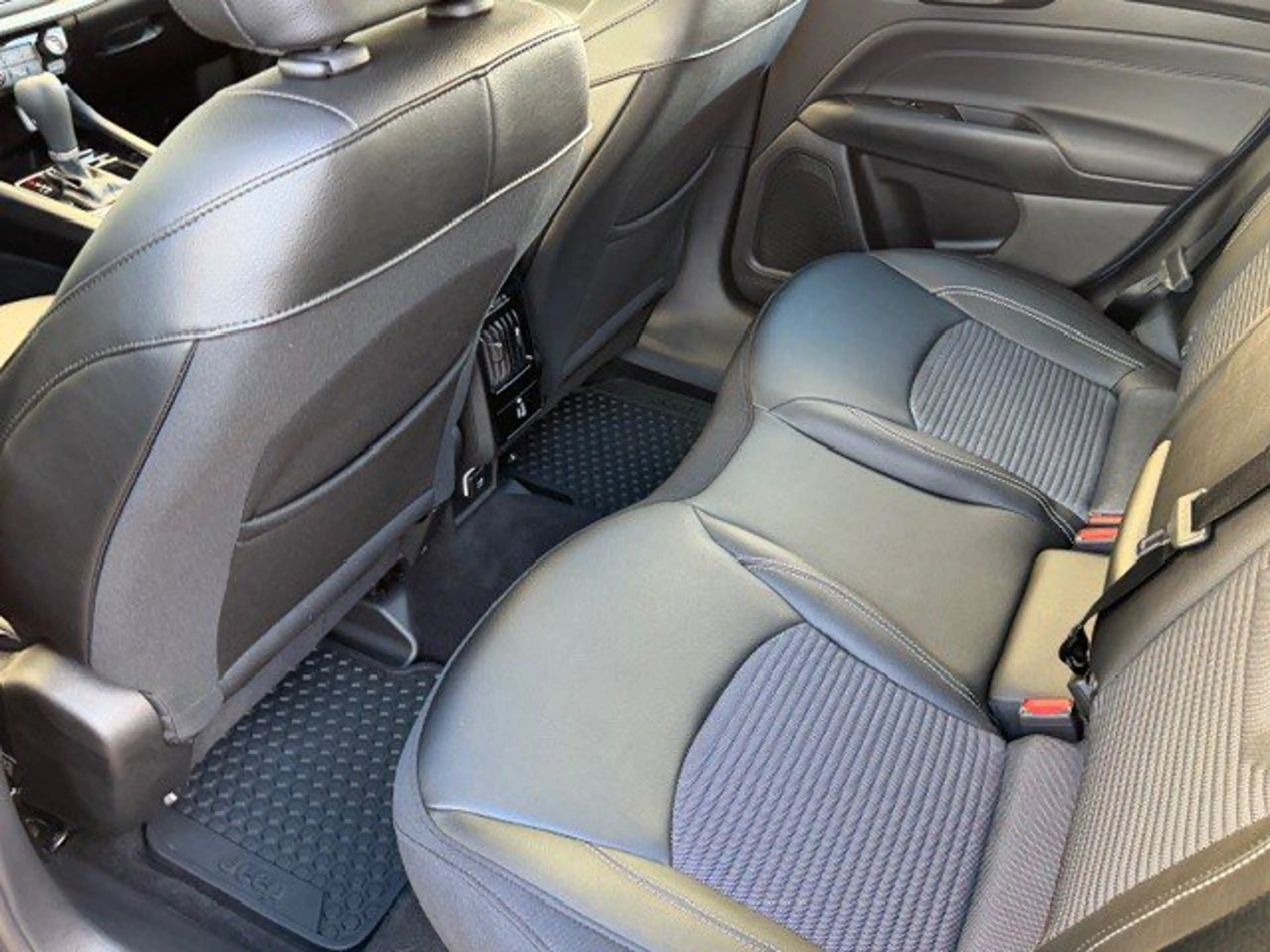 Jeep Compass *CAR PLAY*GPS*KEY LESS GO* 1.5 BENZ 130 PK MHEV — photo 14