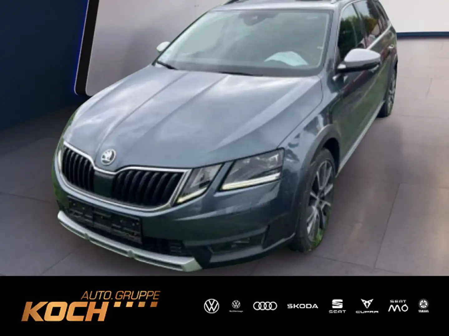 Skoda Octavia Combi Scout 2.0 TSI DSG 4x4 *NAVI*AHK* Grau - 1