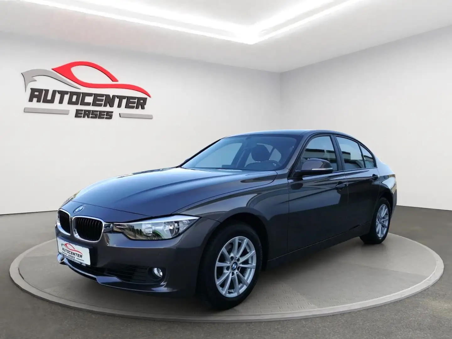 BMW 320 i Automatik PDC SHZ 1-Hand nur 41000 Km Braun - 2