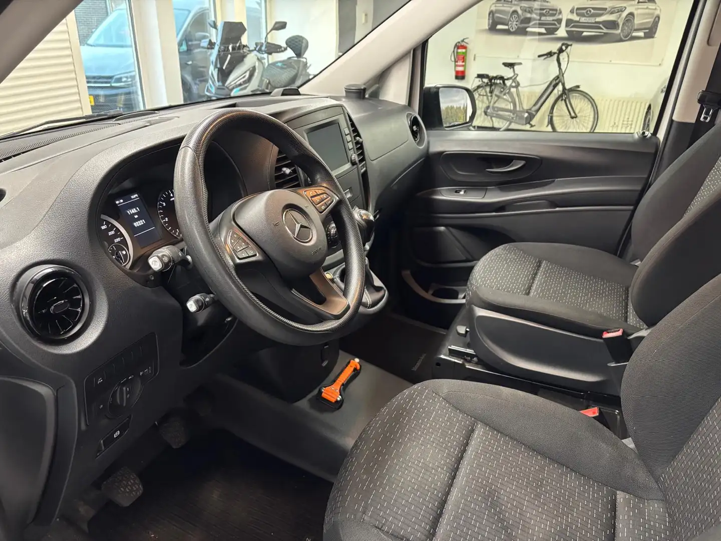 Mercedes-Benz Vito 116 CDI Lang Navi Parctronic Camera Trekhaak Blanc - 2