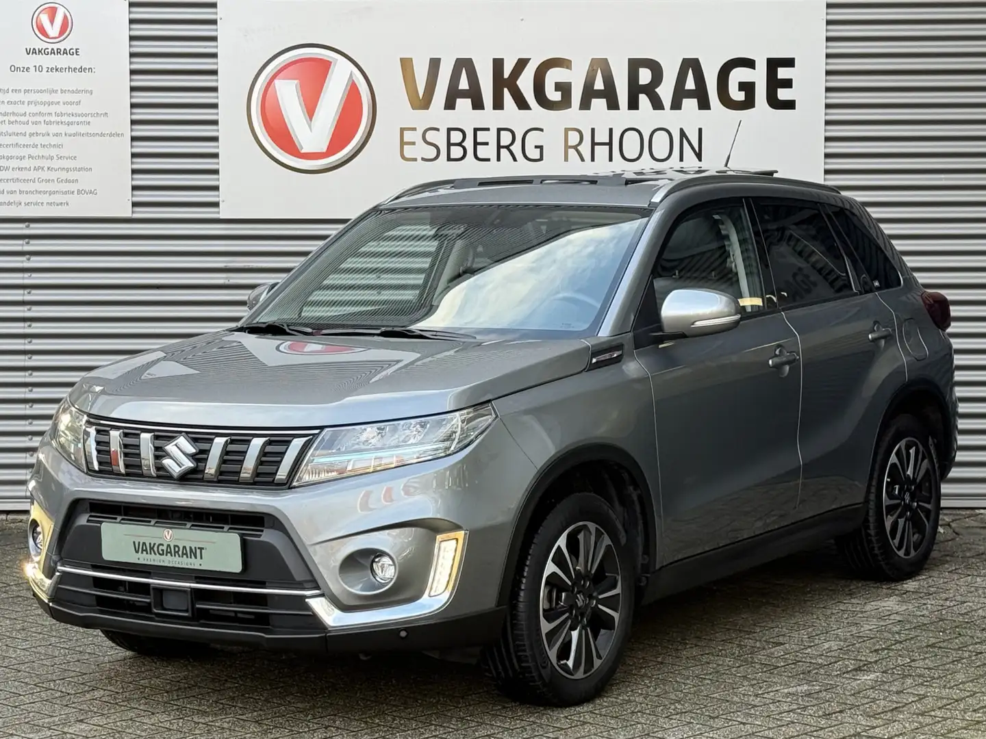 Suzuki Vitara 1.5 Hybrid Style AUTOMAAT AUTOMAAT,LED,NAVI/CAM,PA Grijs - 1