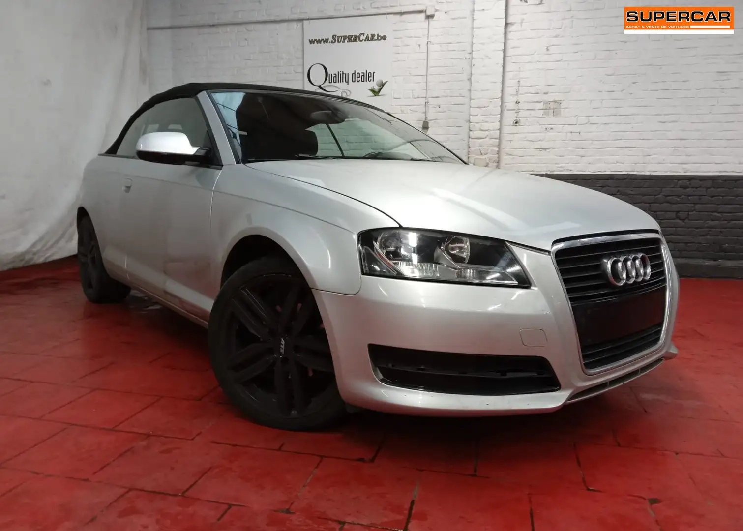 Audi A3 1.6 TDi* Cabriolet *A/C* ST/STP* Cuir* 155€ x42 Plateado - 1
