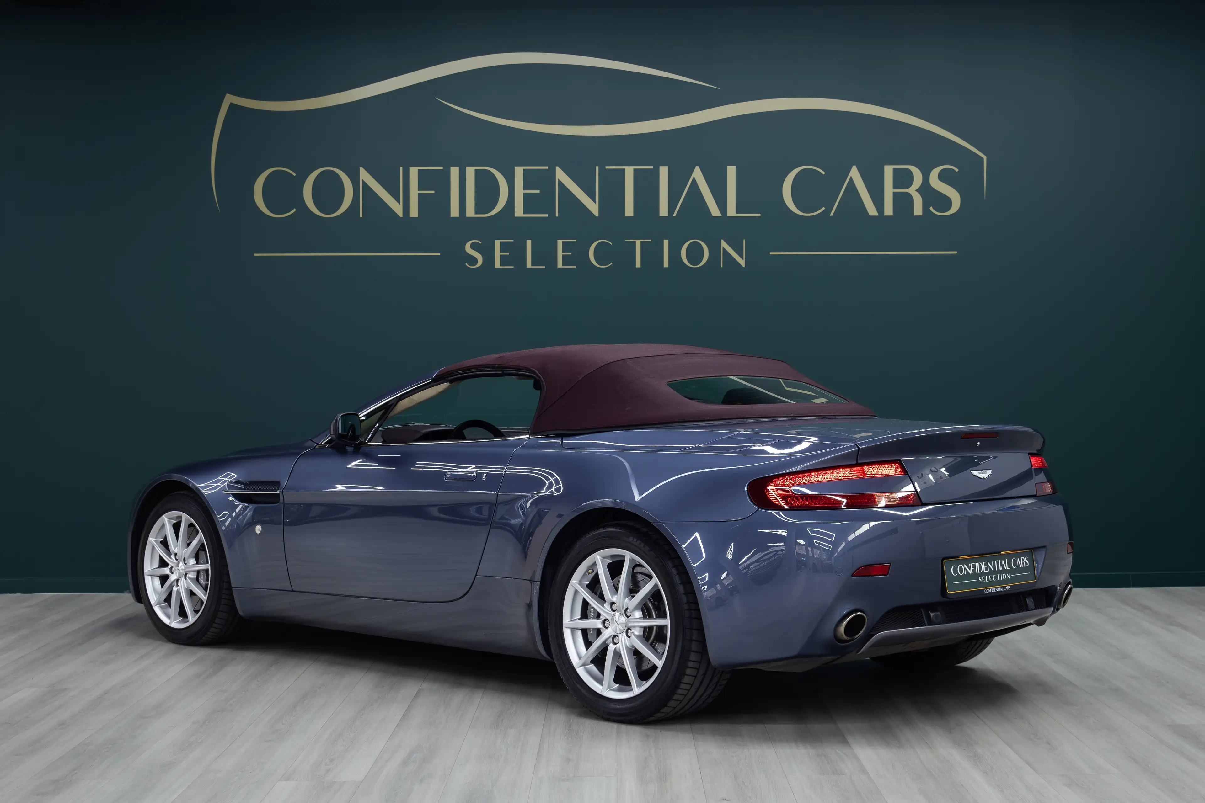 Aston Martin V8 Vantage Roadster Sportshift DualClutch — photo 15