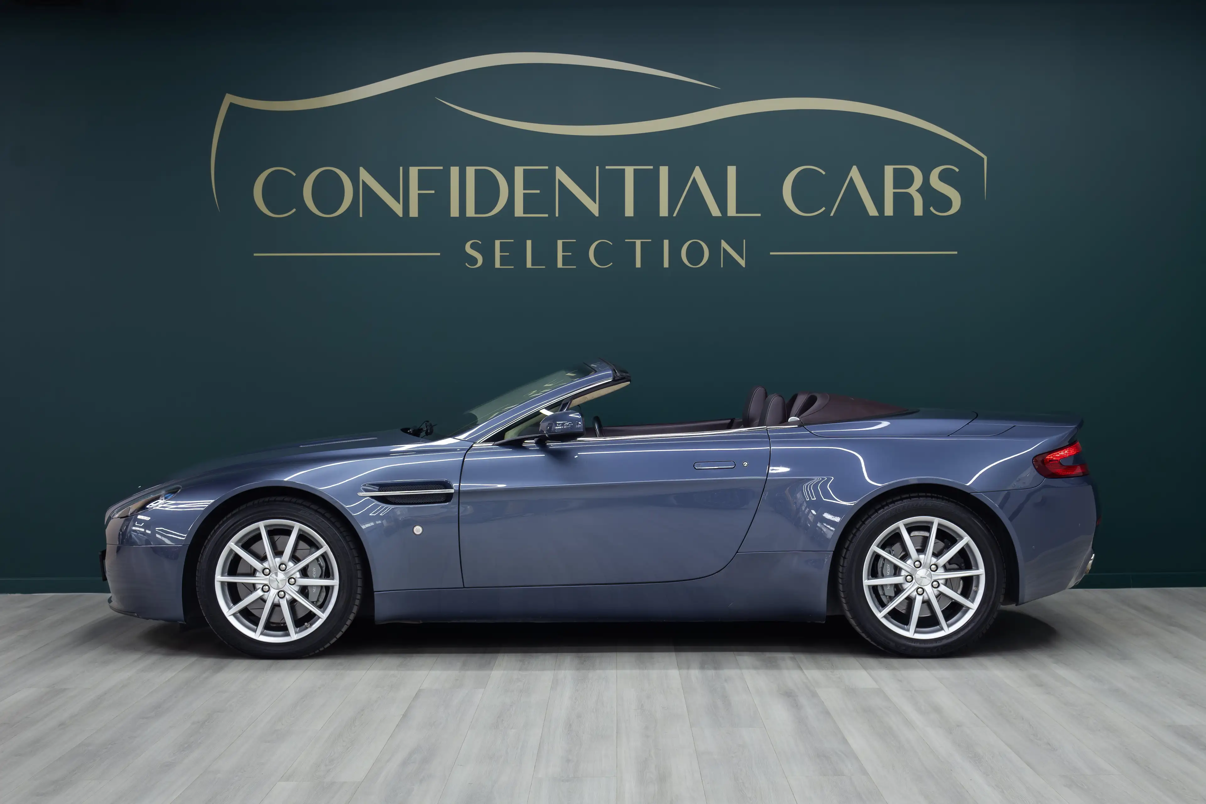 Aston Martin V8 Vantage Roadster Sportshift DualClutch — photo 5