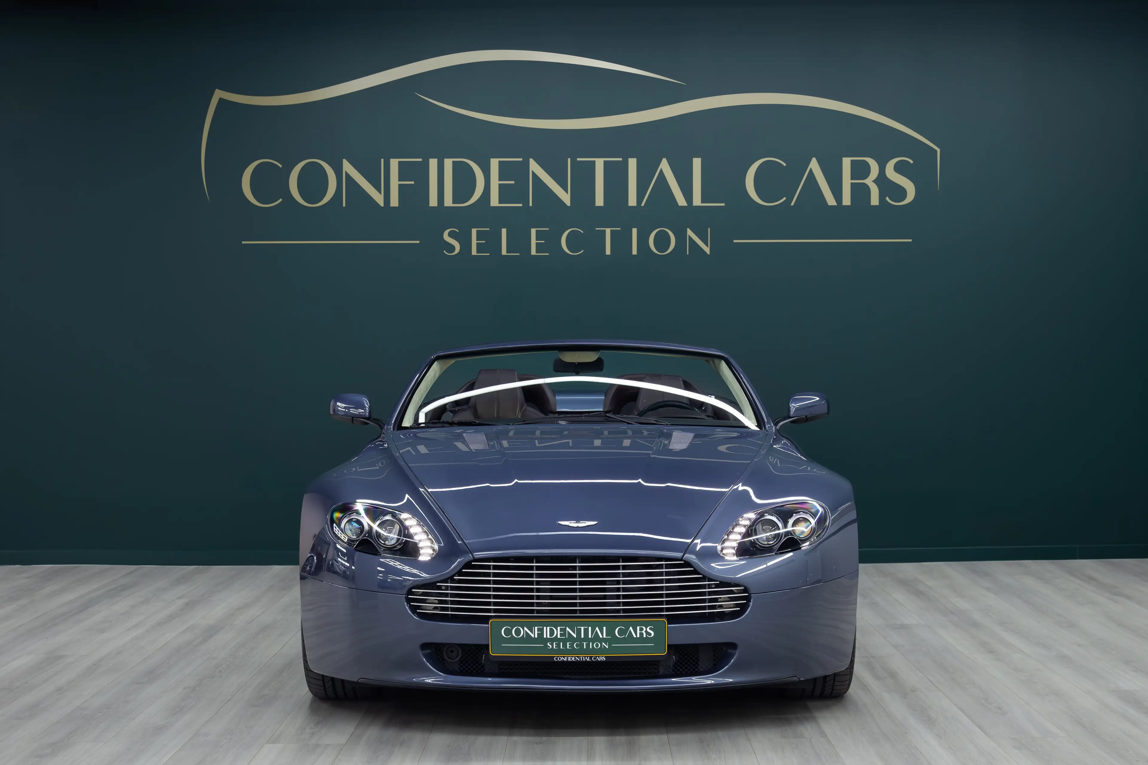 Aston Martin V8 Vantage Roadster Sportshift DualClutch — photo 3