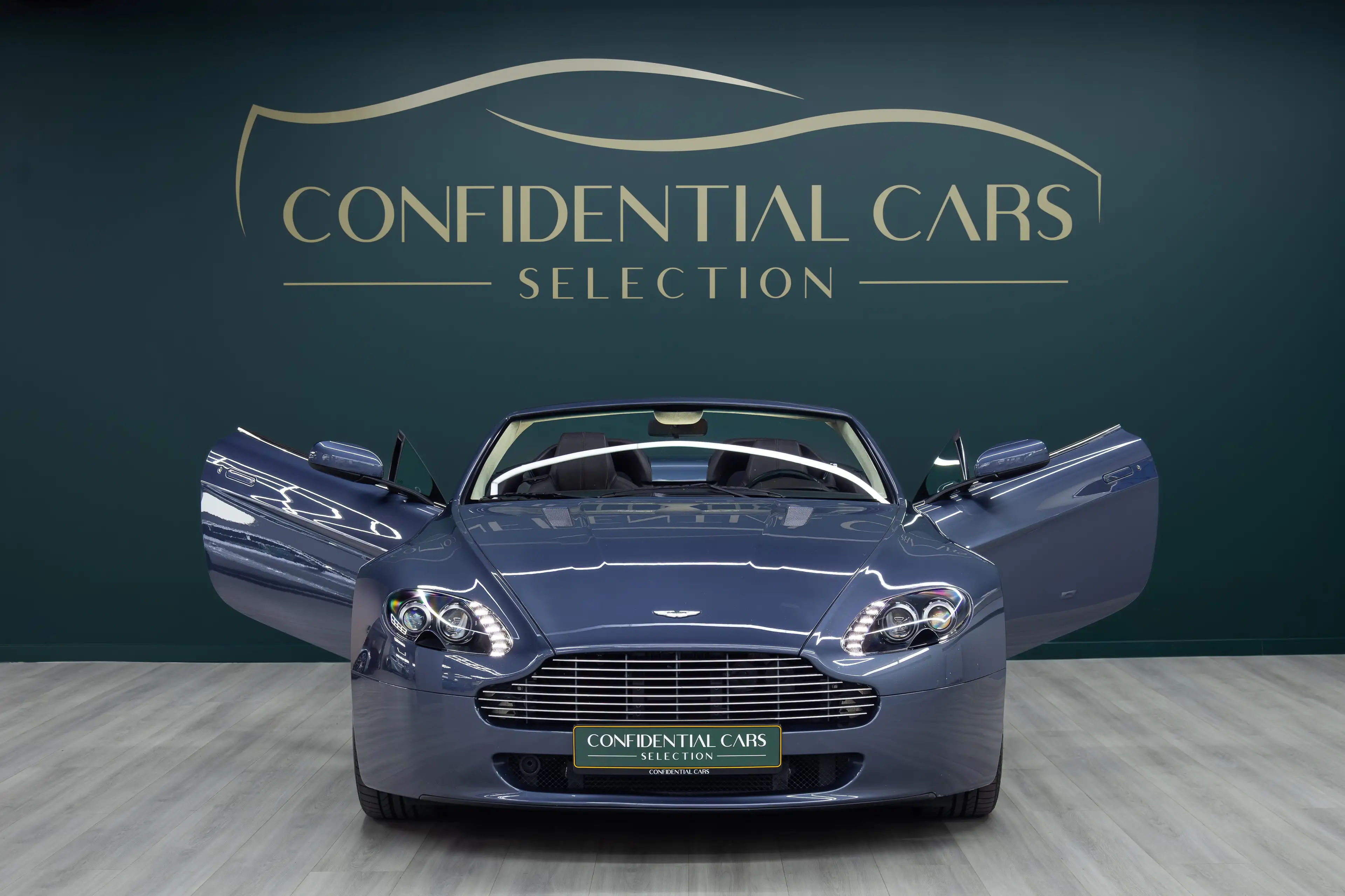 Aston Martin V8 Vantage Roadster Sportshift DualClutch — photo 4