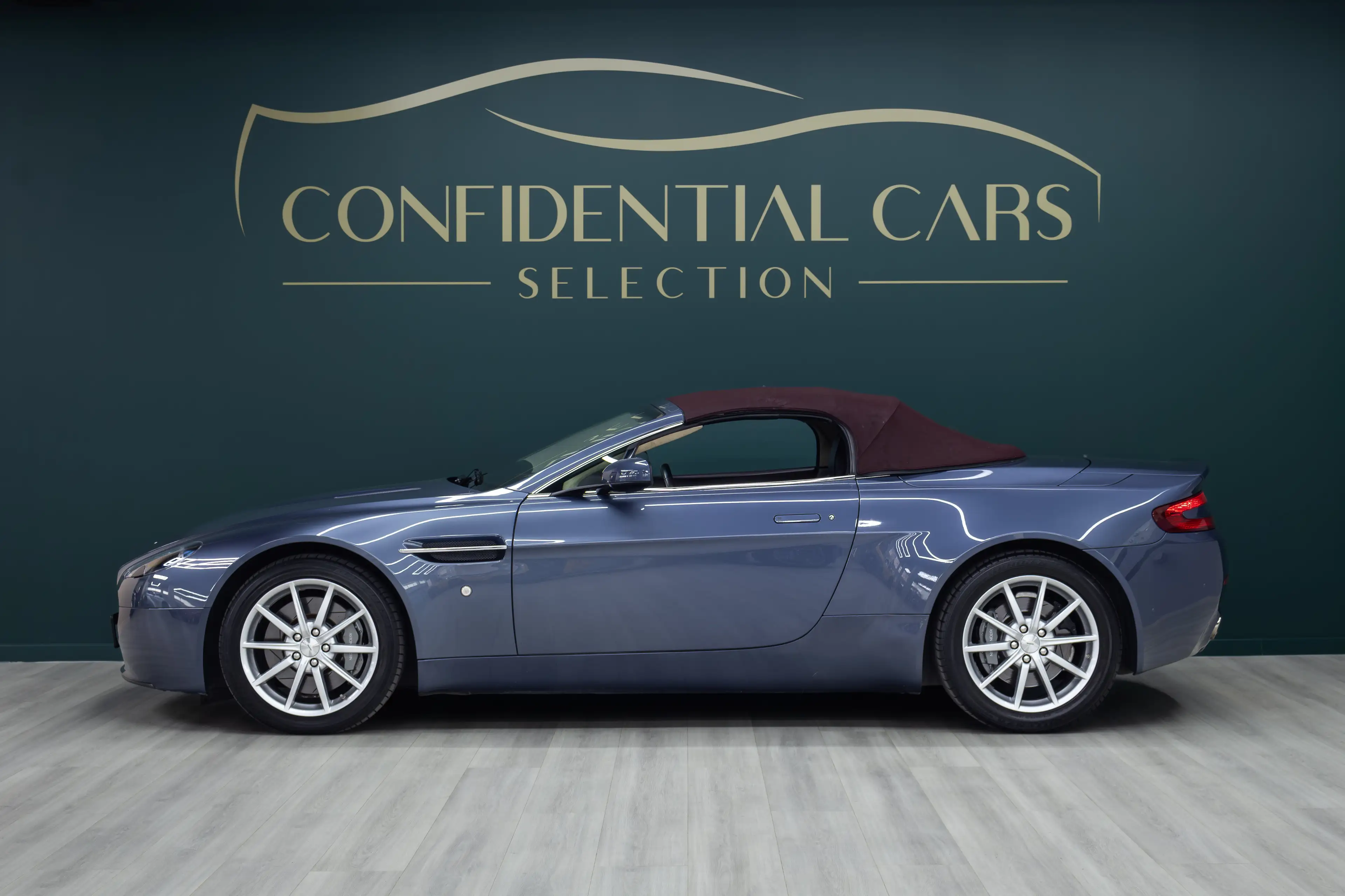 Aston Martin V8 Vantage Roadster Sportshift DualClutch — photo 6