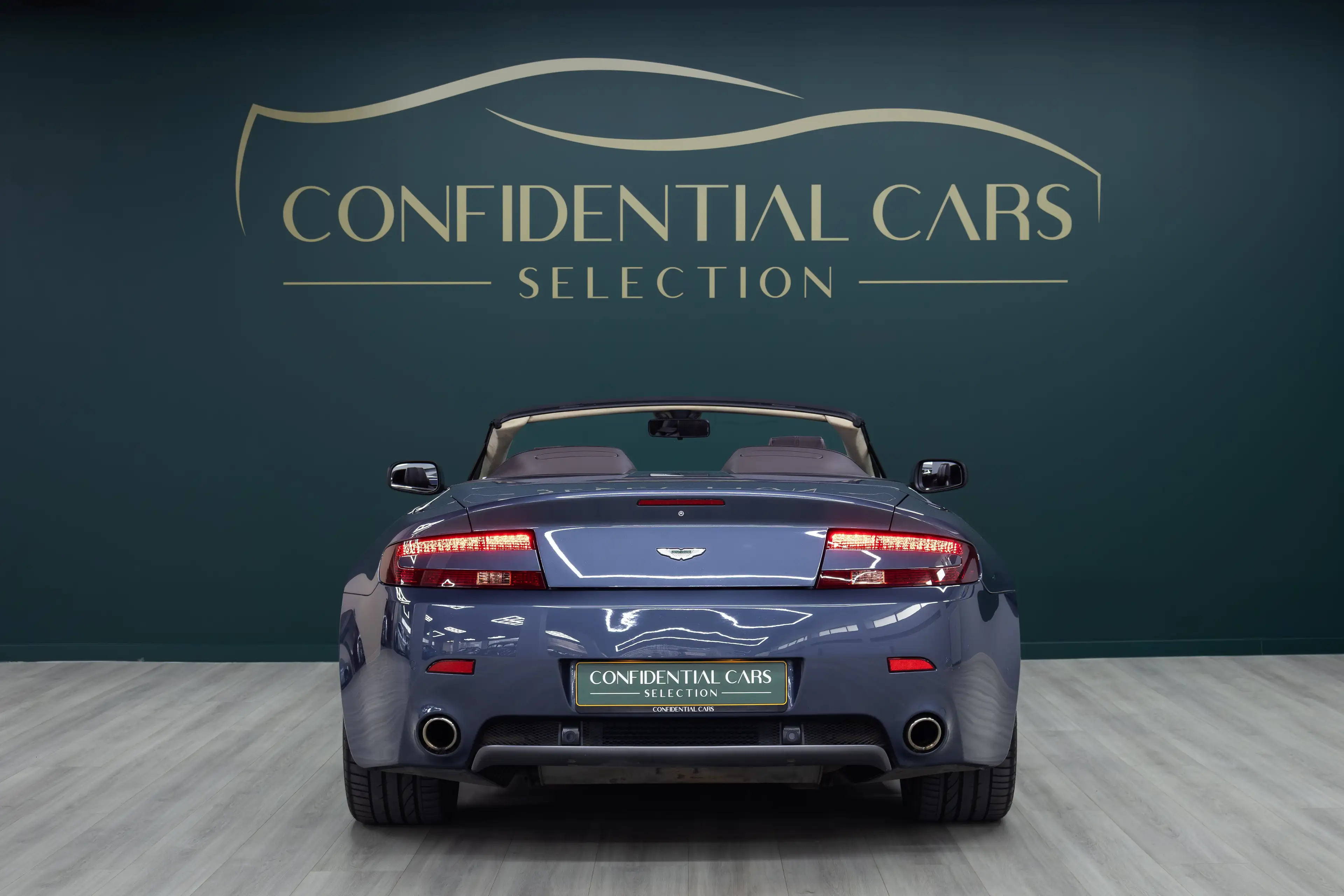 Aston Martin V8 Vantage Roadster Sportshift DualClutch — photo 11