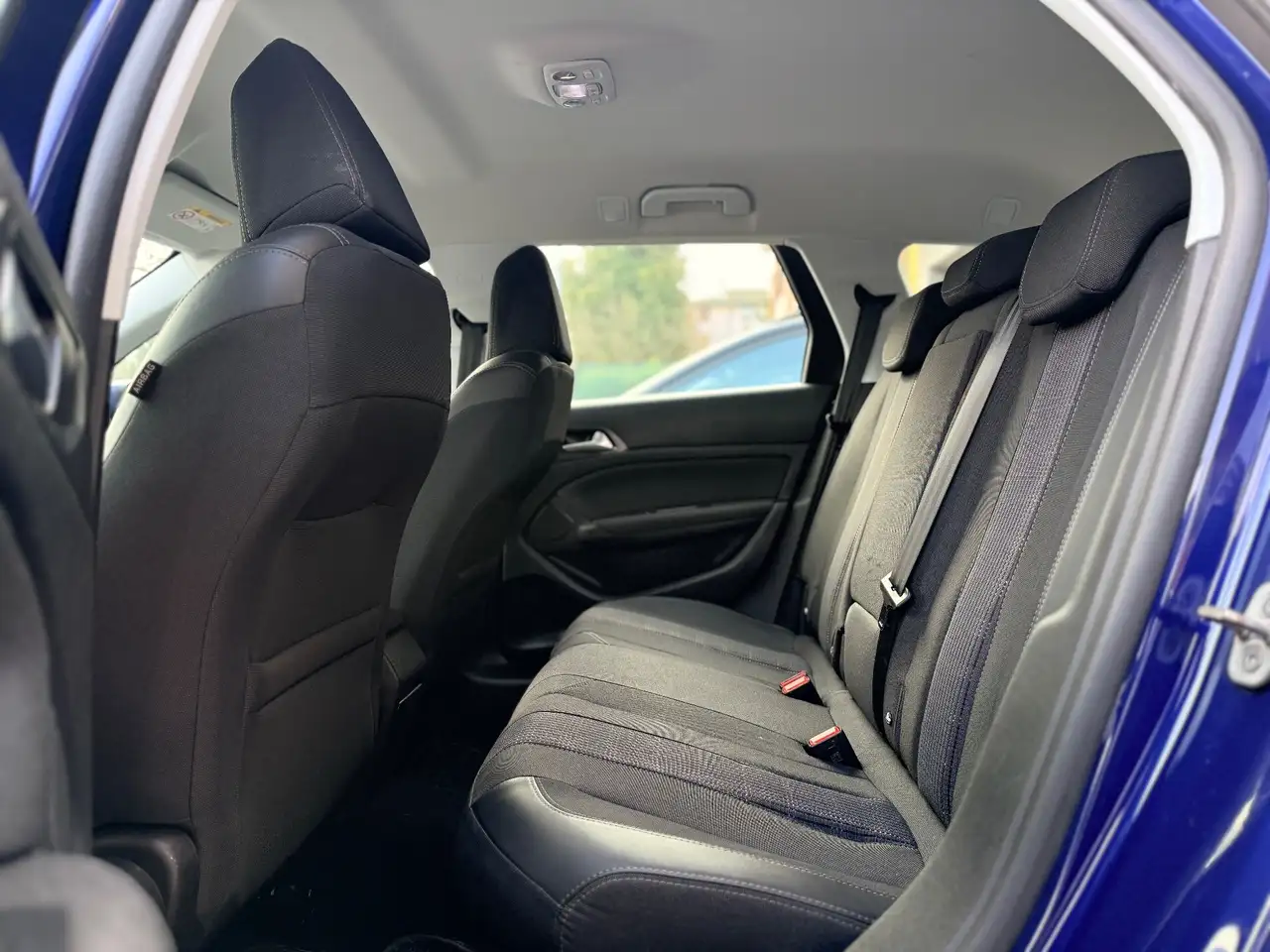 Peugeot 308 BlueHDi 130 S&S EAT8 SW Allure, миниатюра 9