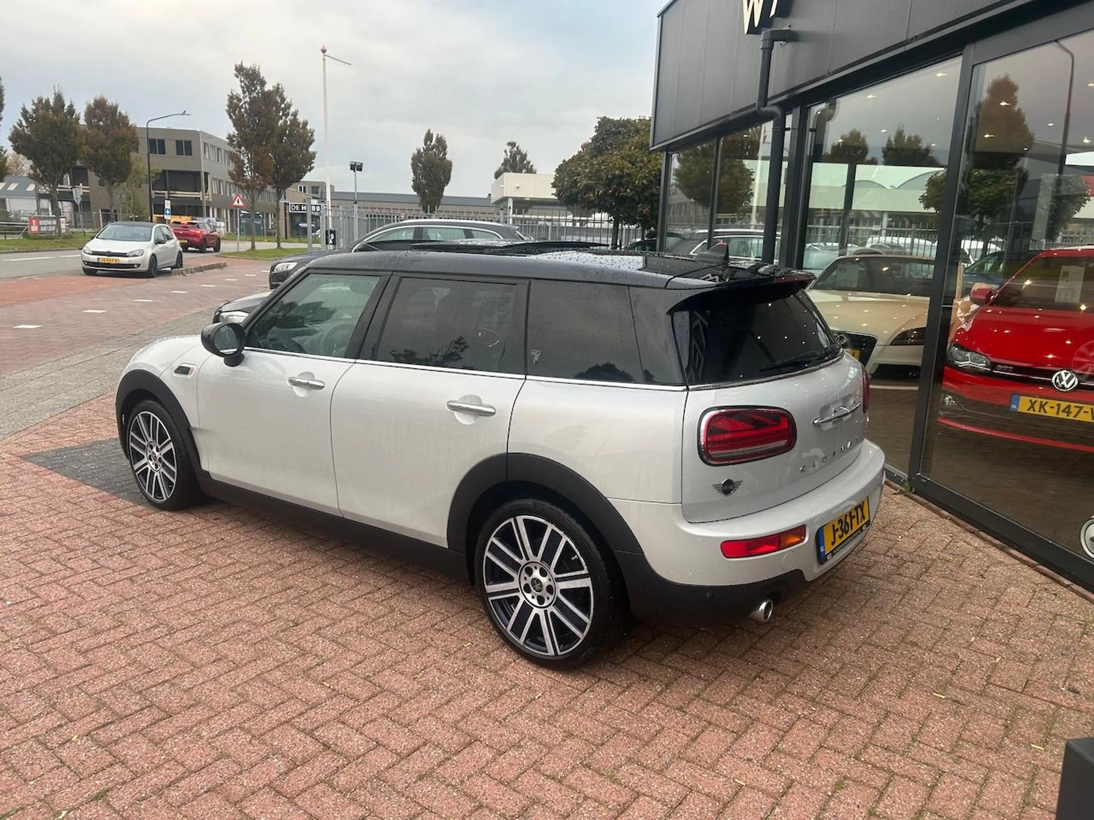 MINI Cooper Clubman Mini 1.5 Richmond Park Edition AUT|PANO! — photo 7