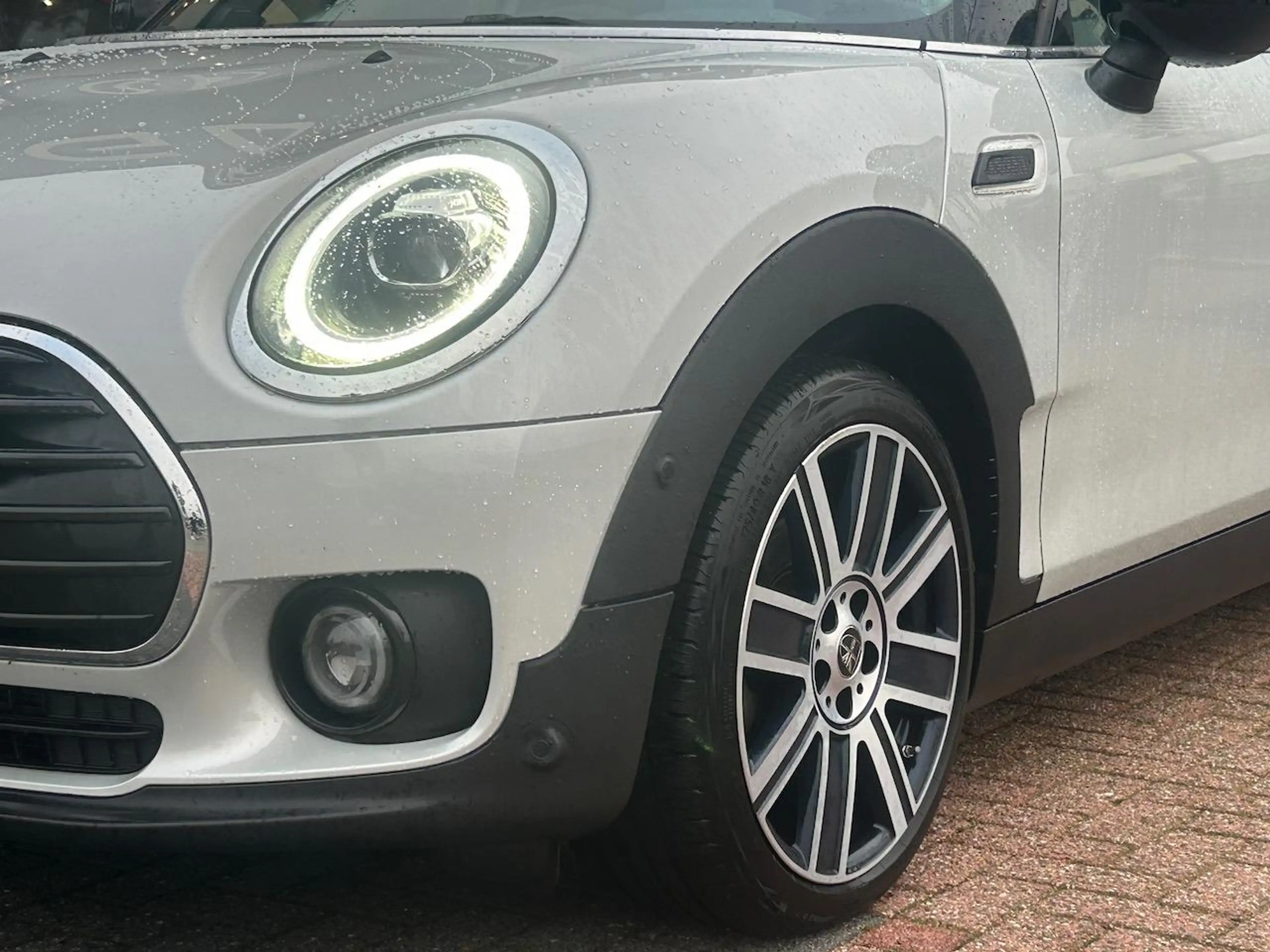 MINI Cooper Clubman Mini 1.5 Richmond Park Edition AUT|PANO! — photo 4