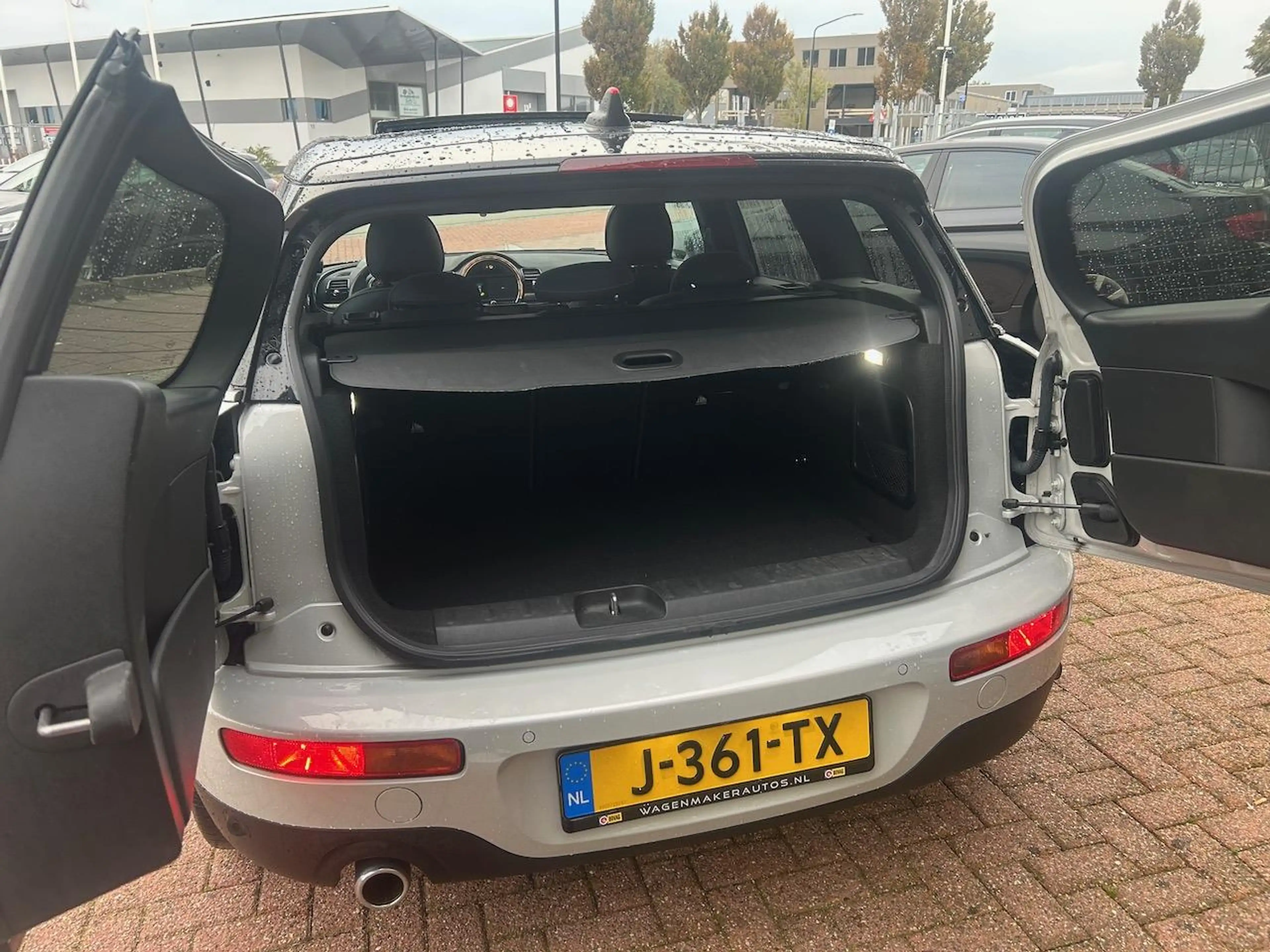 MINI Cooper Clubman Mini 1.5 Richmond Park Edition AUT|PANO! — photo 10