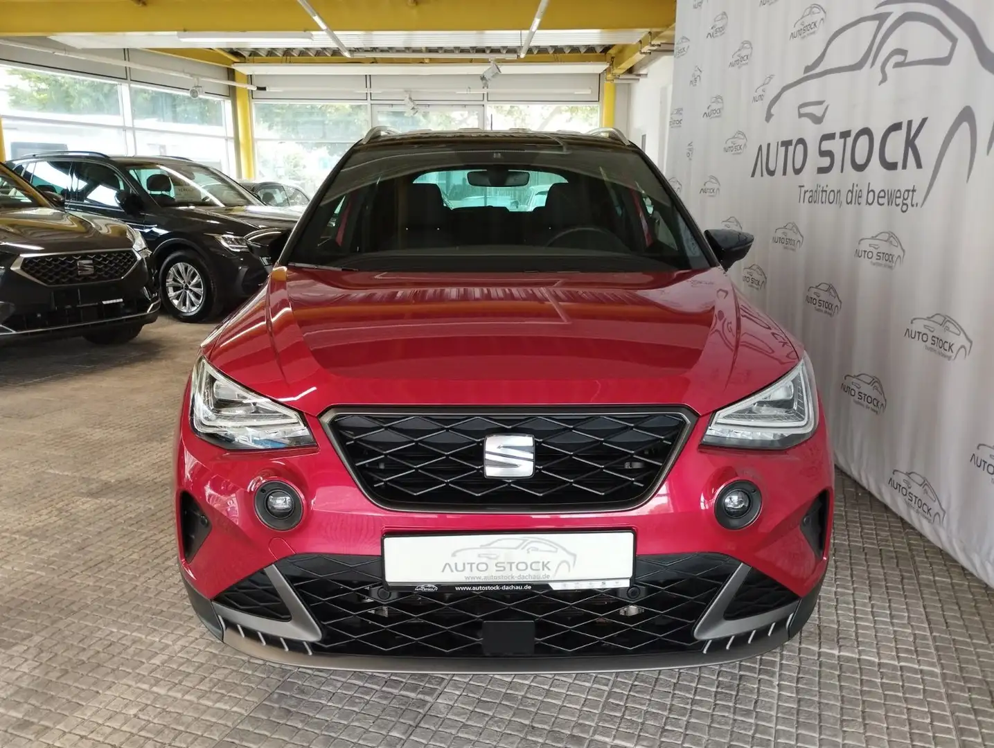 SEAT Arona FR 1.0 TSI DSG Navi PDC LED Sitzheiz beats Rood - 2