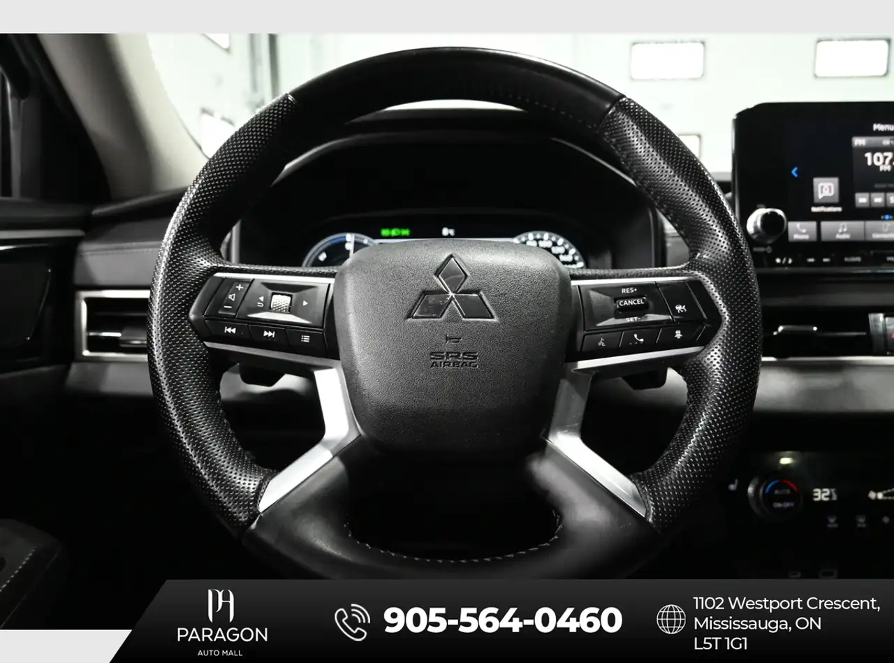 Mitsubishi Outlander photo Mitsubishi Outlander