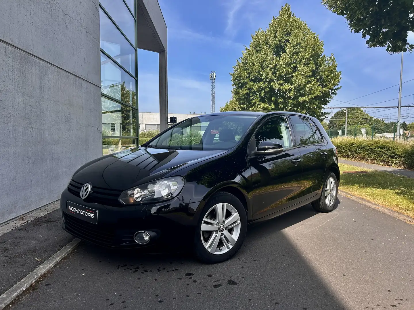 Volkswagen Golf 1.2 TSI MATCH - 1
