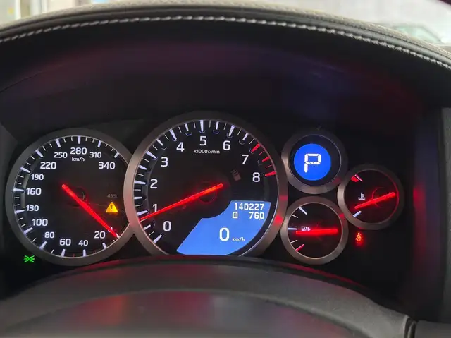 Nissan GT-R view 14