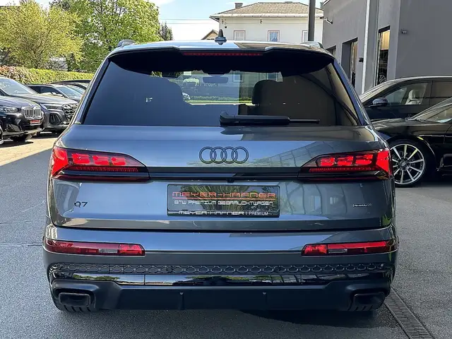 Audi Q7 55 TFSI e PHEV quattro S-line Ansicht 9