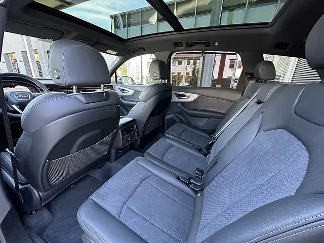 Audi Q7 55 TFSI e PHEV quattro S-line Ansicht 13