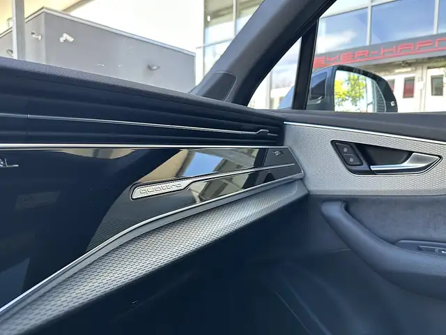 Audi Q7 55 TFSI e PHEV quattro S-line Ansicht 34