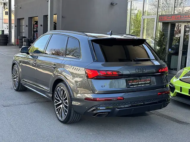 Audi Q7 55 TFSI e PHEV quattro S-line Ansicht 7