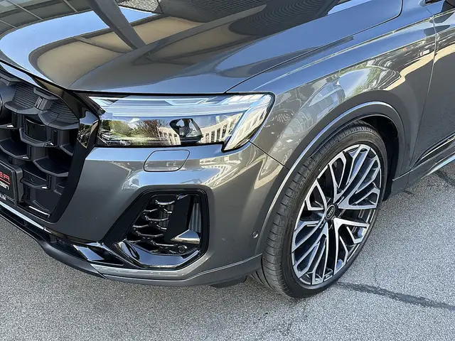 Audi Q7 55 TFSI e PHEV quattro S-line Ansicht 5