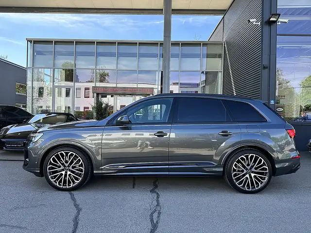 Audi Q7 55 TFSI e PHEV quattro S-line Ansicht 6