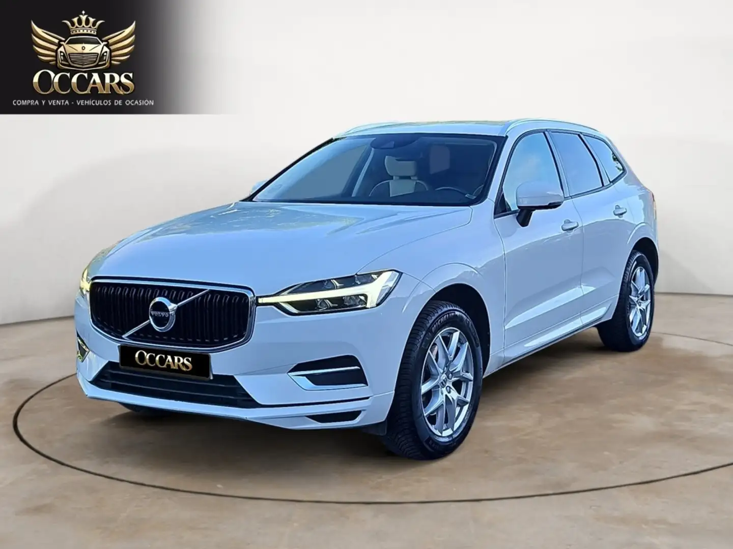 Volvo XC60 D4 Momentum Aut. 190 Weiß - 1