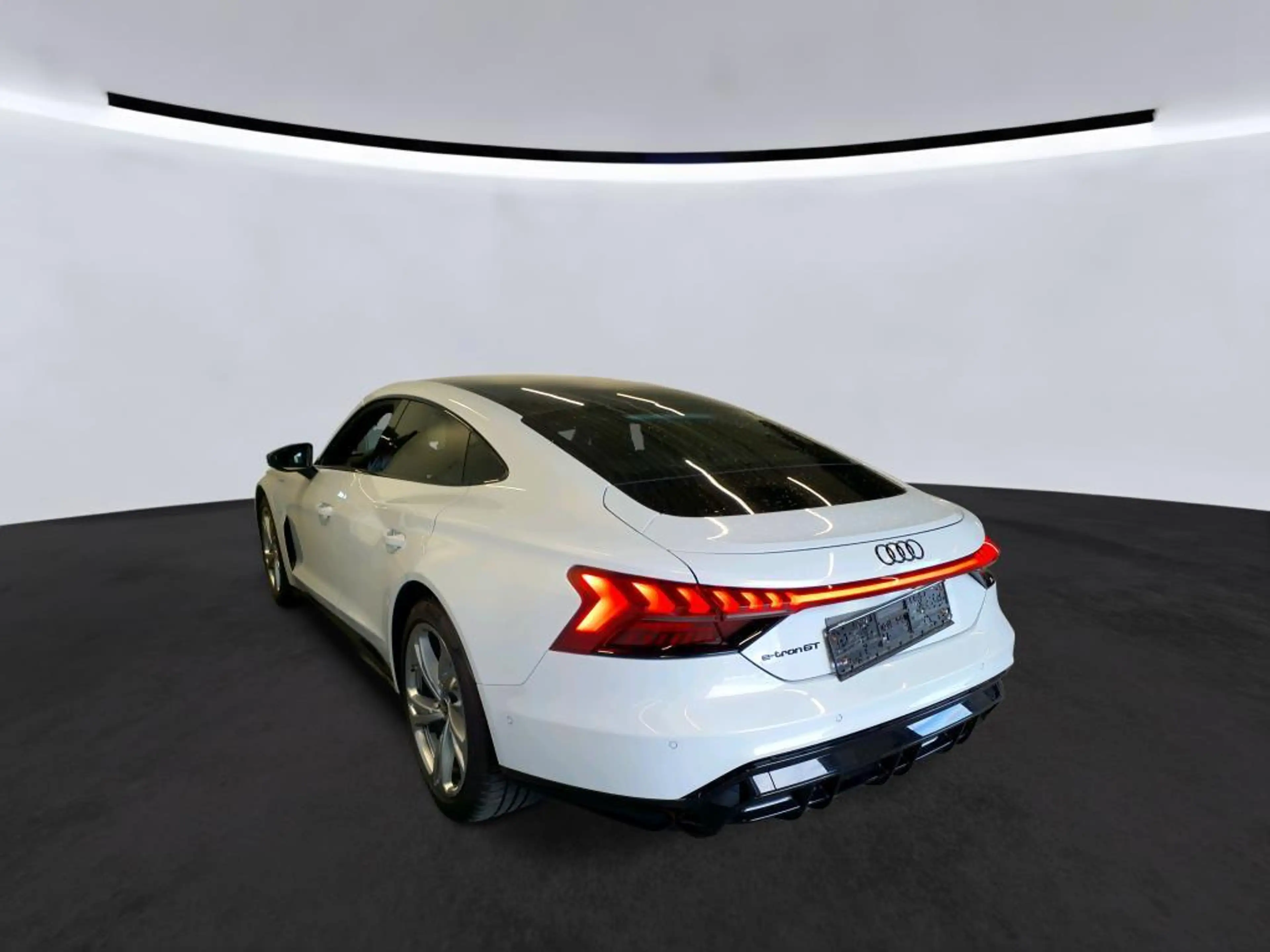 Audi e-tron GT BLACK 20Z./LASER/ACC/HuD/PANO/360°/B&O — photo 9