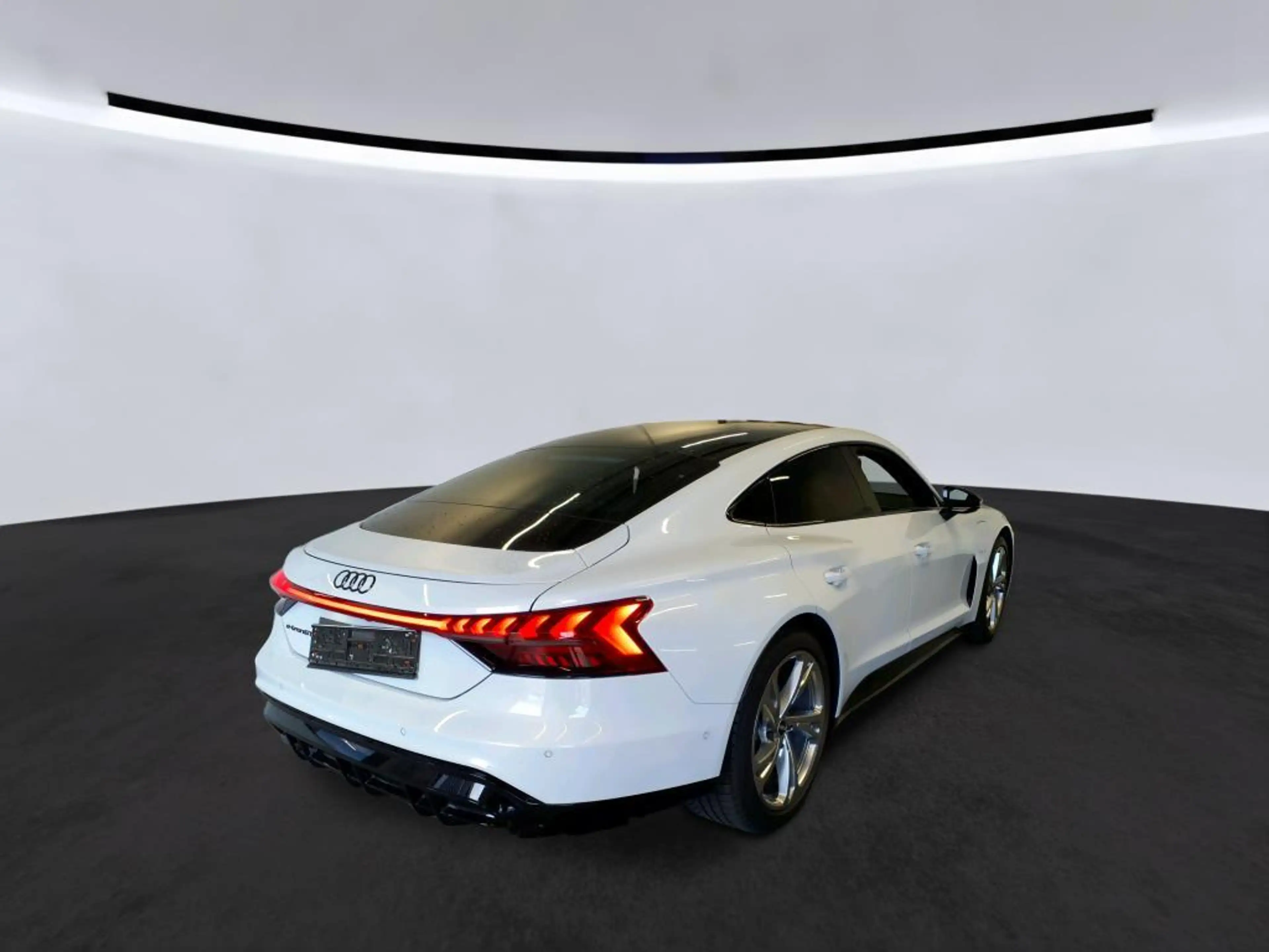Audi e-tron GT BLACK 20Z./LASER/ACC/HuD/PANO/360°/B&O — photo 10