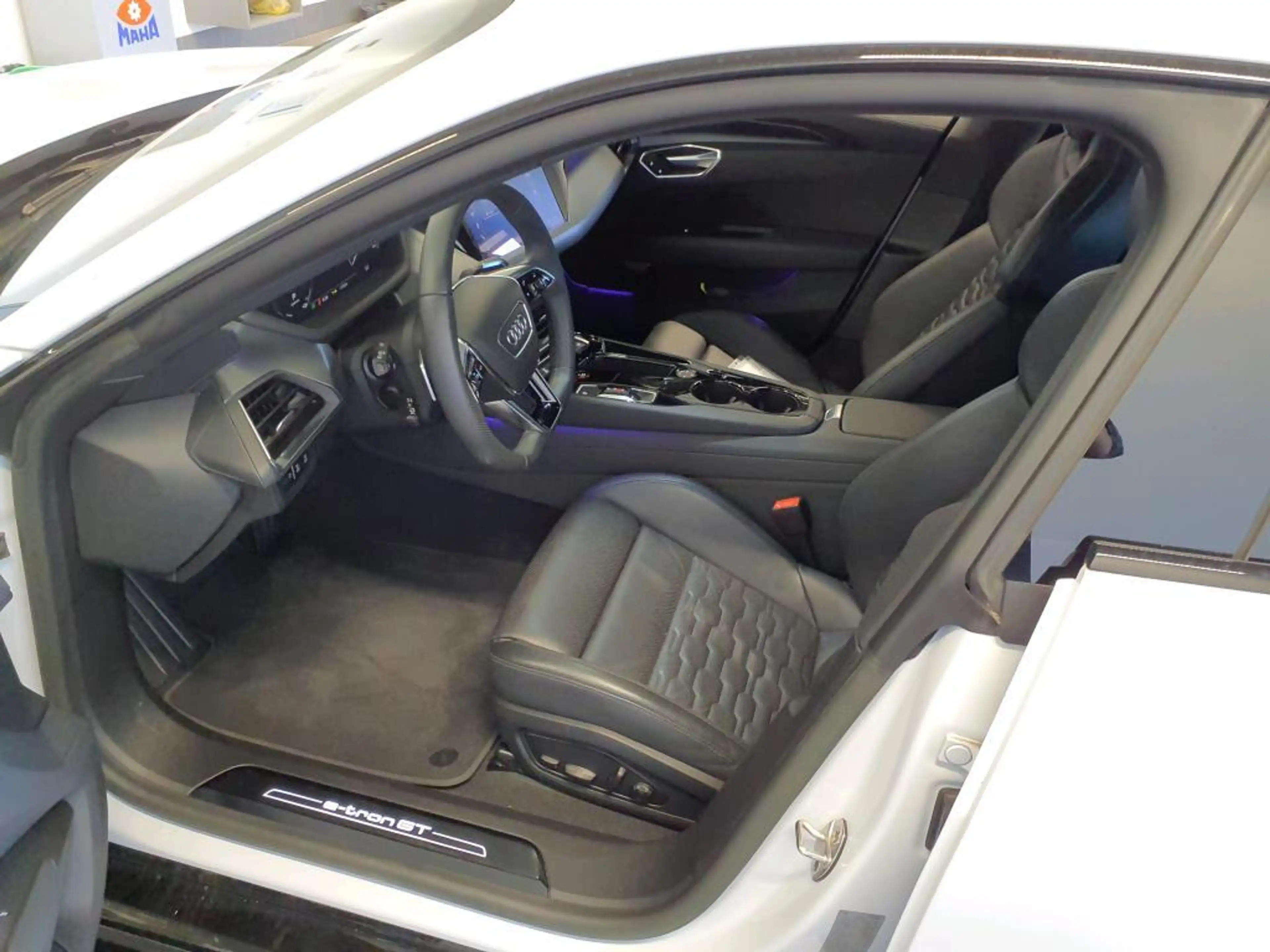 Audi e-tron GT BLACK 20Z./LASER/ACC/HuD/PANO/360°/B&O — photo 11