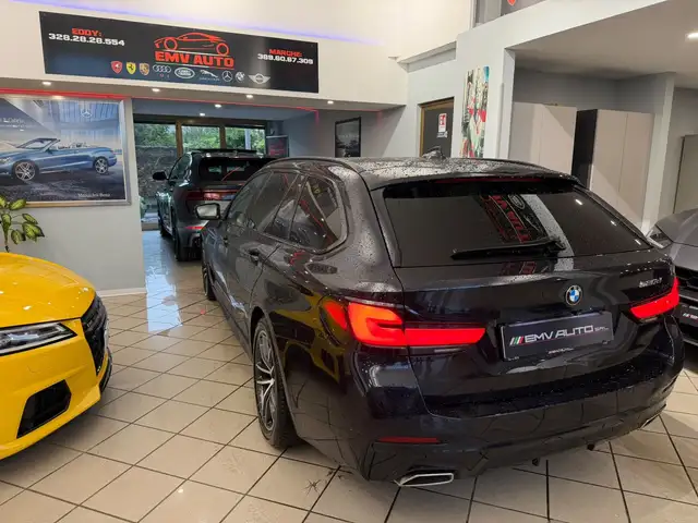 BMW 5 Series view 15