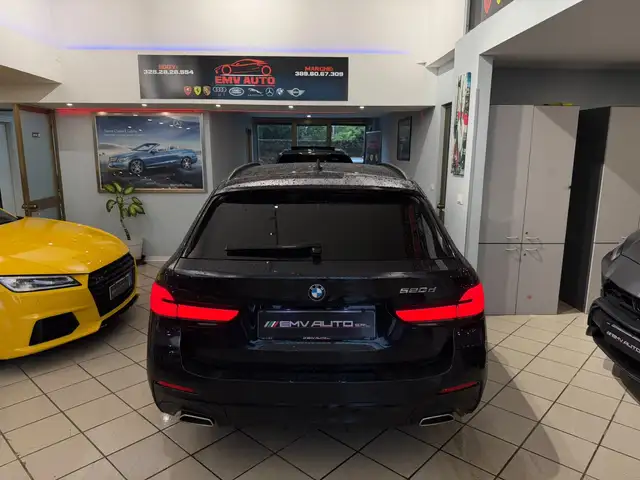 BMW 5 Series view 13