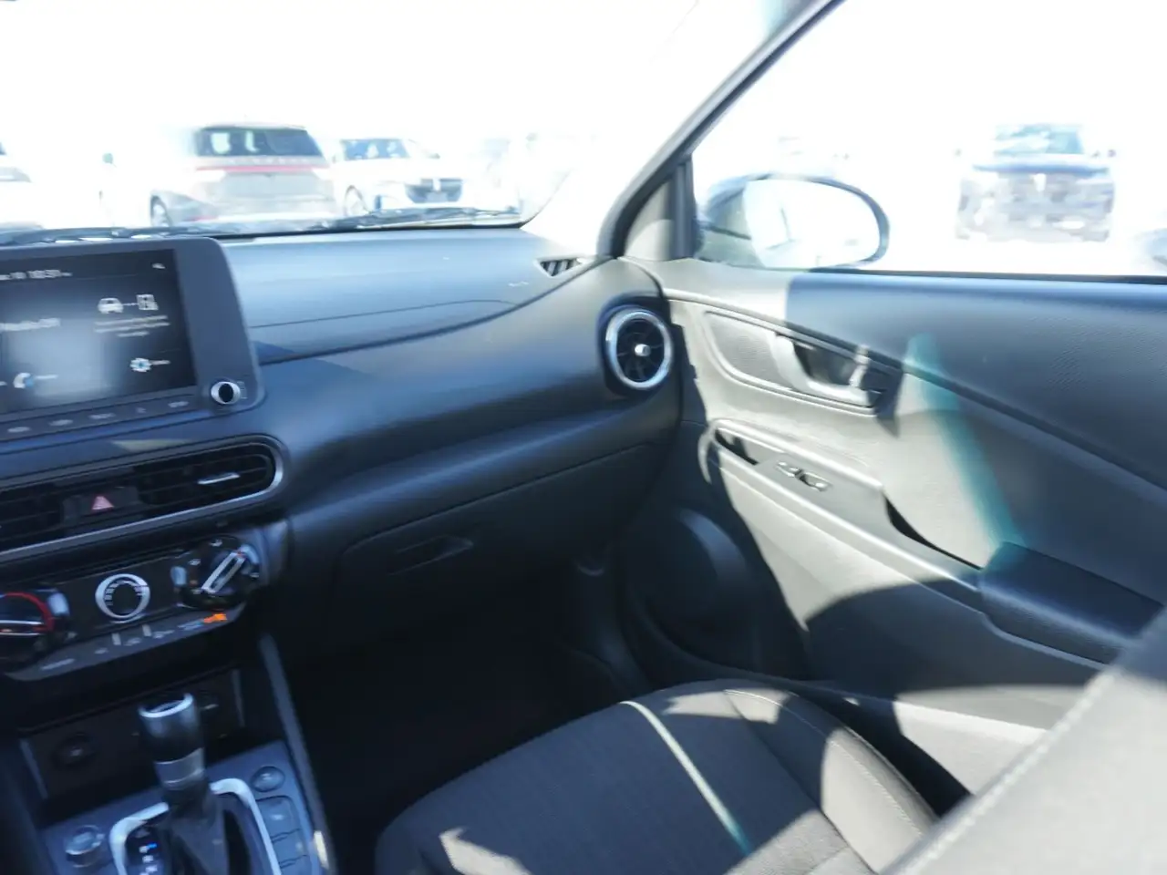 Hyundai KONA снимка Hyundai KONA