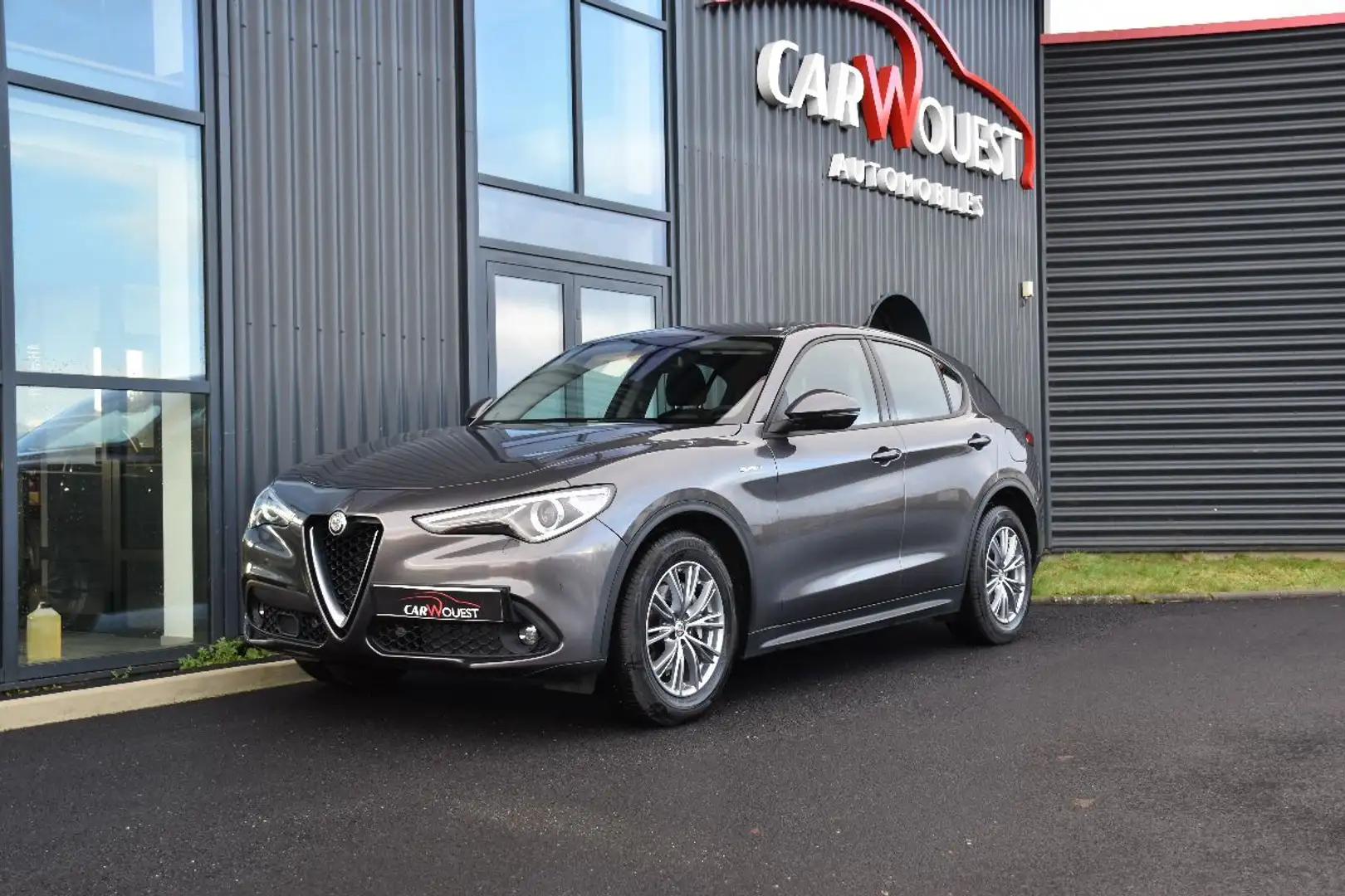 Alfa Romeo Stelvio 2.2 DIESEL 160 SUPER AT8 Grau - 1