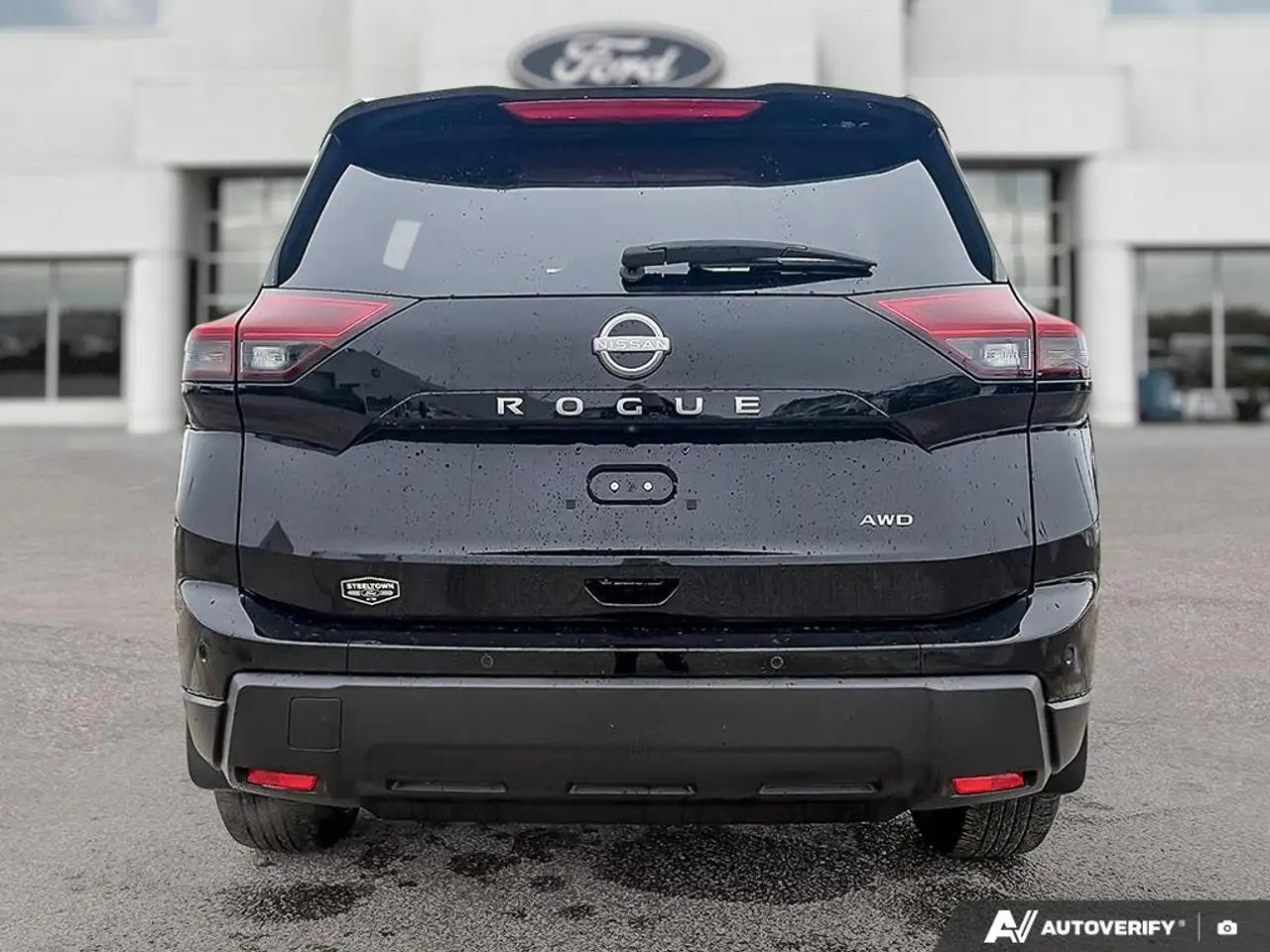 Nissan Rogue снимка Nissan Rogue