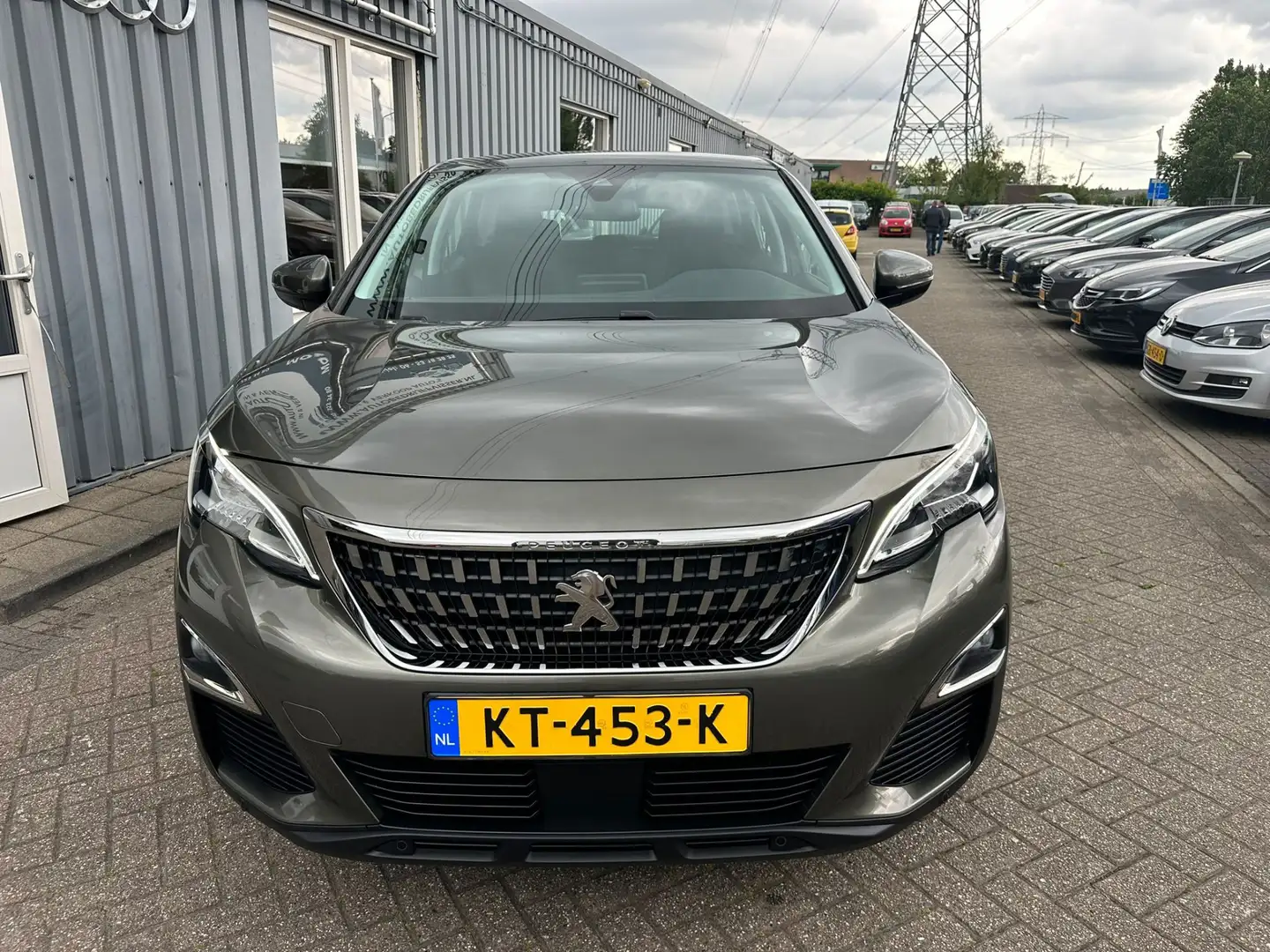 Peugeot 3008 1.2 PureTech Active Gris - 2