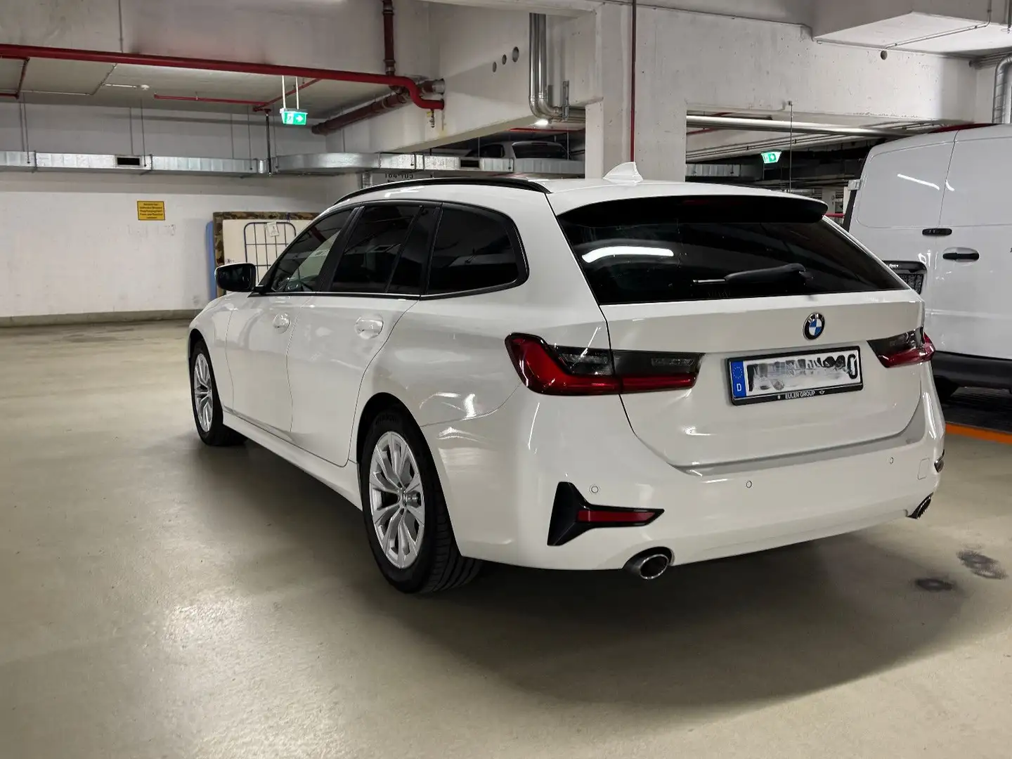 BMW 318 d Advantage HUD LED ACC Live Cockpit Blanco - 2